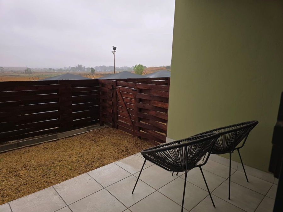 To Let 2 Bedroom Property for Rent in Witfield Gauteng