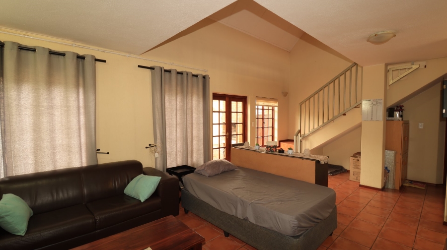 2 Bedroom Property for Sale in Equestria Gauteng