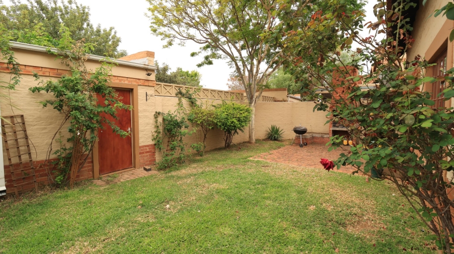 2 Bedroom Property for Sale in Equestria Gauteng