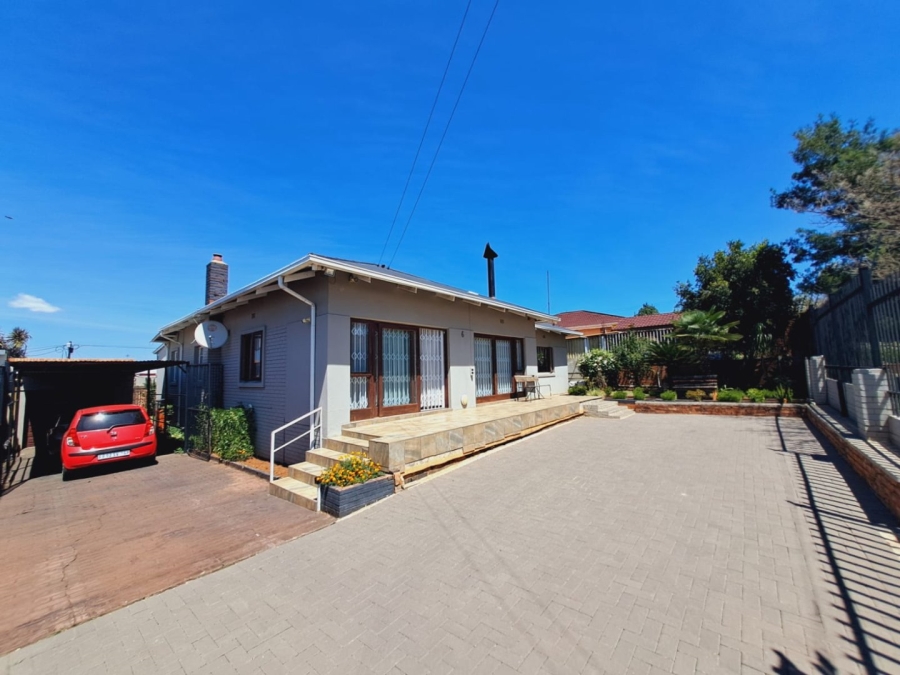 3 Bedroom Property for Sale in Homestead Gauteng