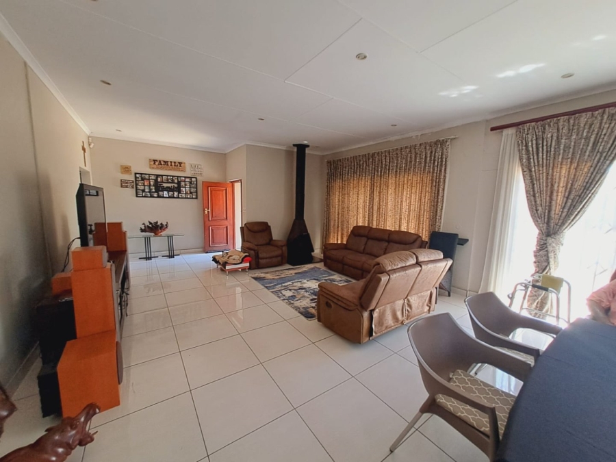 3 Bedroom Property for Sale in Homestead Gauteng