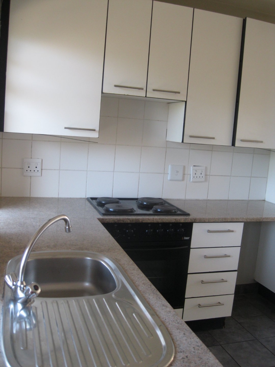 To Let 1 Bedroom Property for Rent in Hillcrest Gauteng