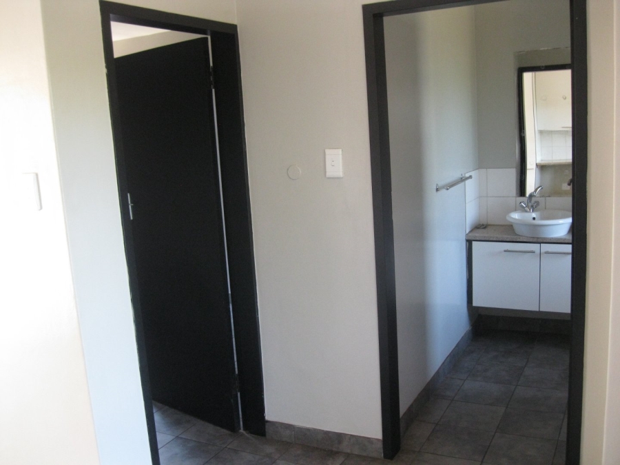 To Let 1 Bedroom Property for Rent in Hillcrest Gauteng