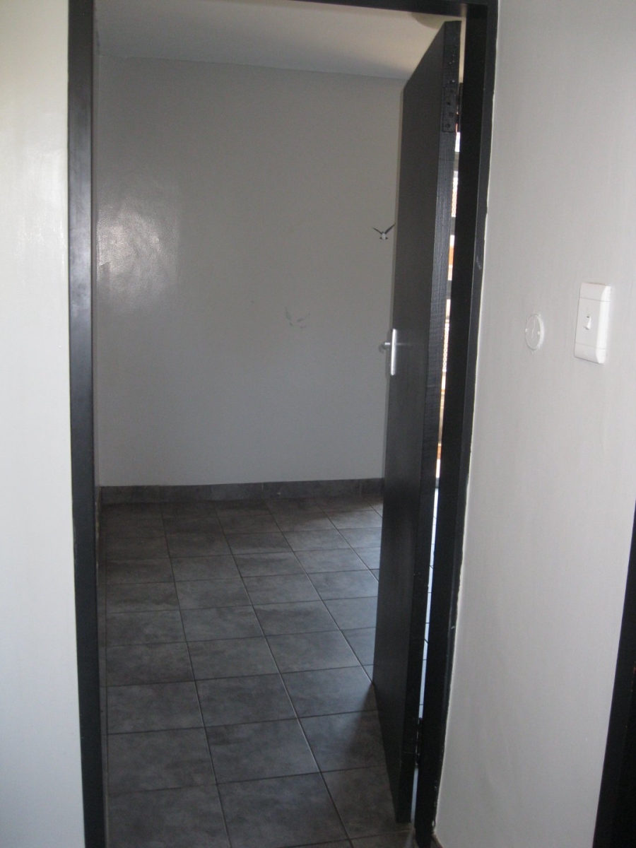 To Let 1 Bedroom Property for Rent in Hillcrest Gauteng