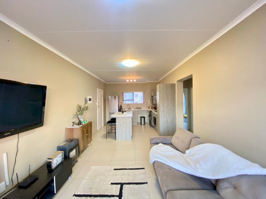 2 Bedroom Property for Sale in Erand Gardens Gauteng