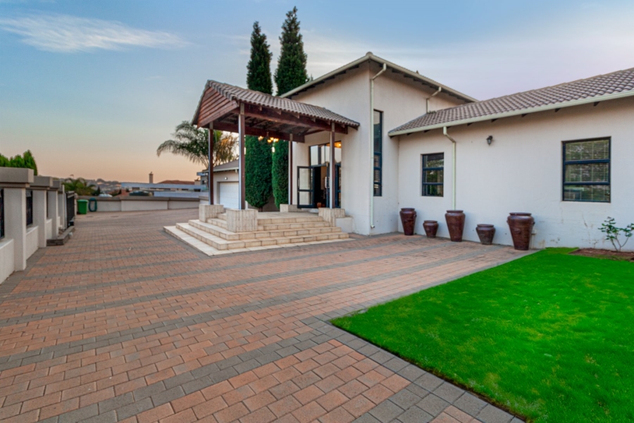 5 Bedroom Property for Sale in Summerset Gauteng