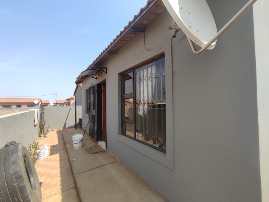 2 Bedroom Property for Sale in Chief A. Luthuli Park Gauteng