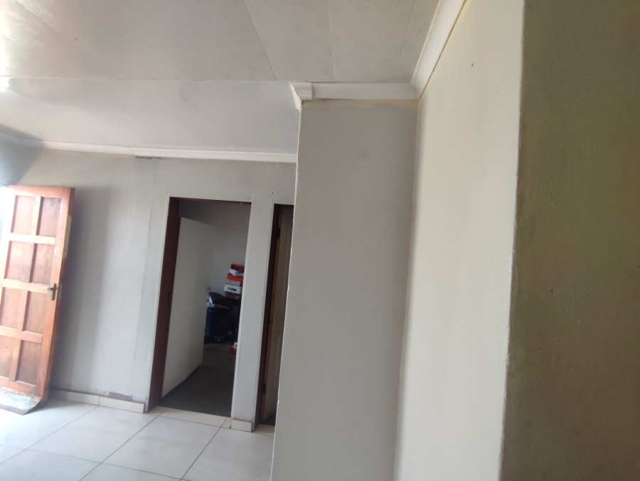 2 Bedroom Property for Sale in Chief A. Luthuli Park Gauteng