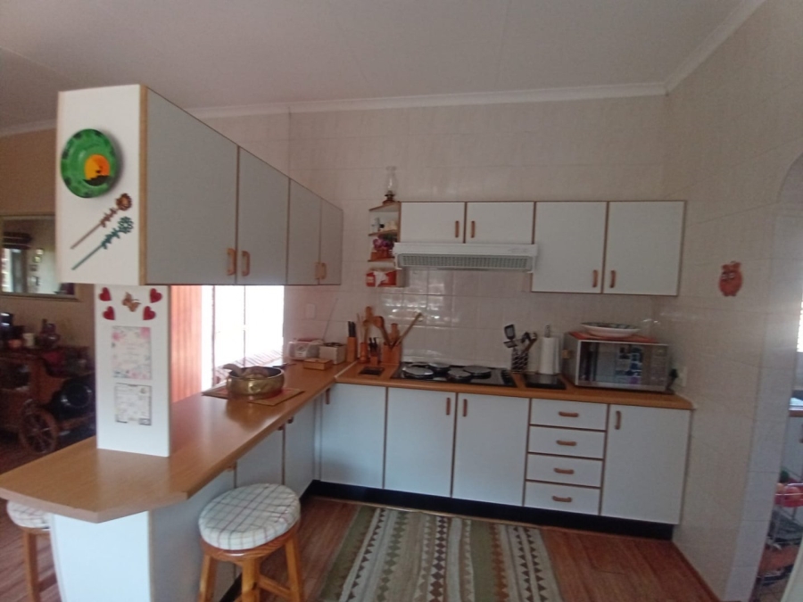 3 Bedroom Property for Sale in Noordheuwel Gauteng