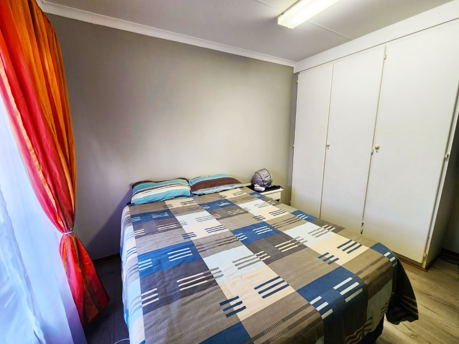 2 Bedroom Property for Sale in Eldoraigne Gauteng