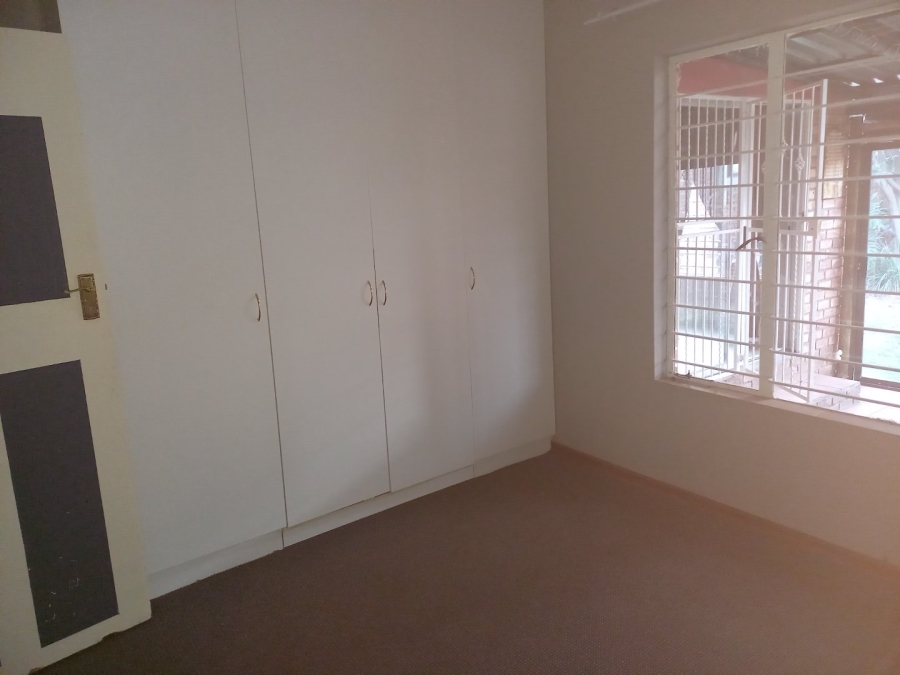 To Let 3 Bedroom Property for Rent in Overkruin Gauteng