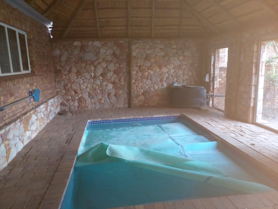 To Let 3 Bedroom Property for Rent in Overkruin Gauteng