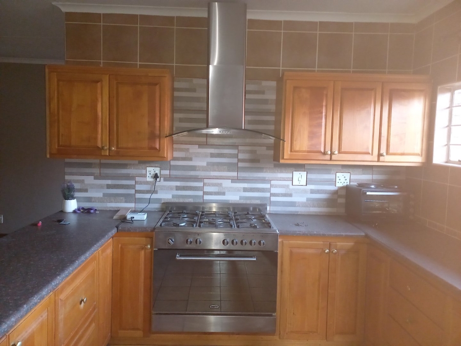 To Let 3 Bedroom Property for Rent in Overkruin Gauteng