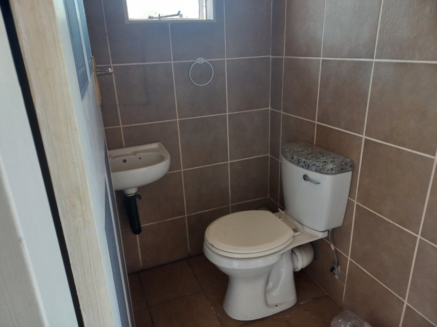 To Let 3 Bedroom Property for Rent in Overkruin Gauteng