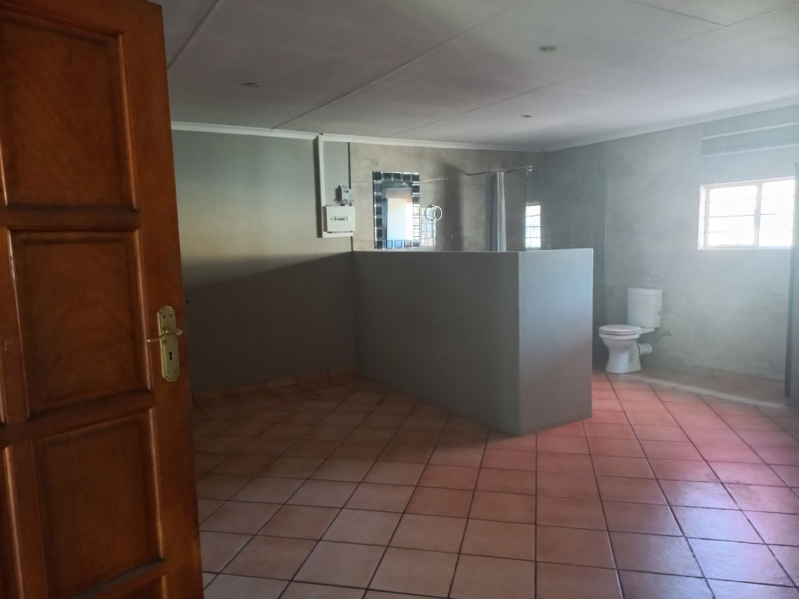 To Let 3 Bedroom Property for Rent in Overkruin Gauteng