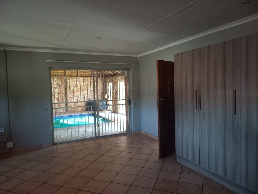 To Let 3 Bedroom Property for Rent in Overkruin Gauteng