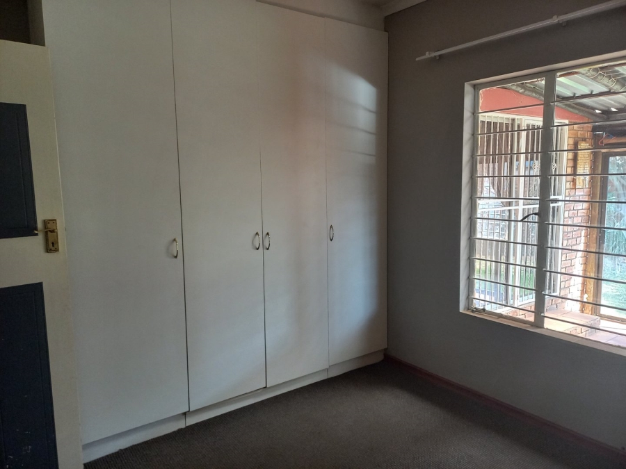 To Let 3 Bedroom Property for Rent in Overkruin Gauteng