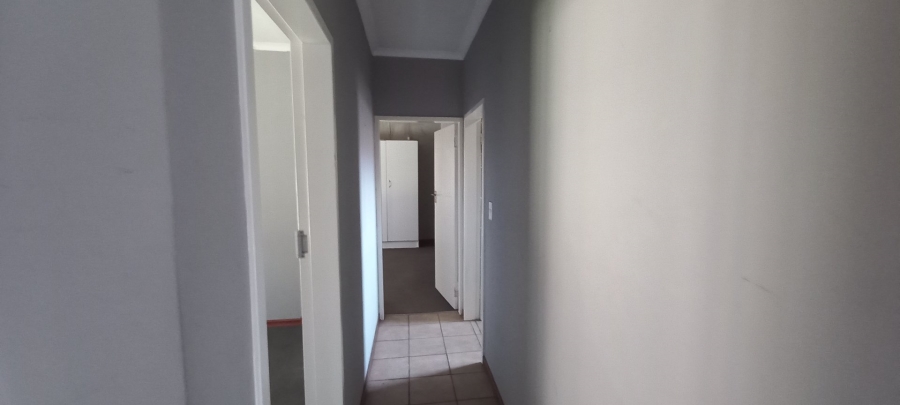 4 Bedroom Property for Sale in Overkruin Gauteng