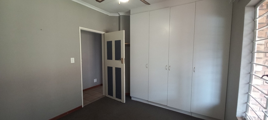 4 Bedroom Property for Sale in Overkruin Gauteng