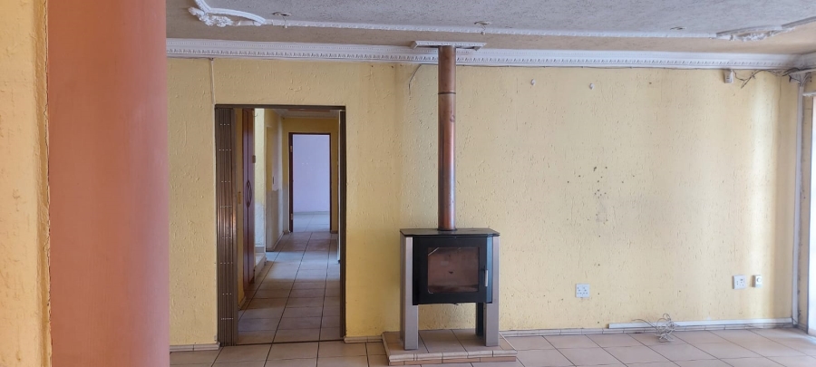 4 Bedroom Property for Sale in Liefde en Vrede Gauteng