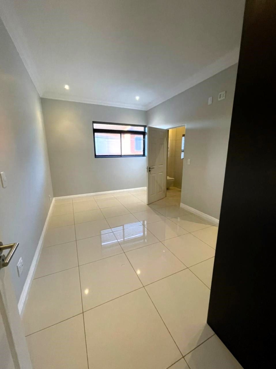 To Let 4 Bedroom Property for Rent in Olympus AH Gauteng