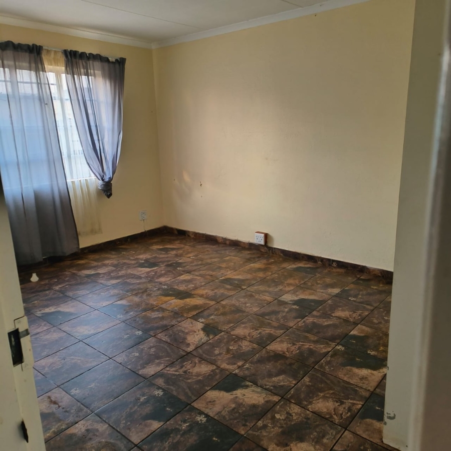 To Let 2 Bedroom Property for Rent in Shangrila Gauteng