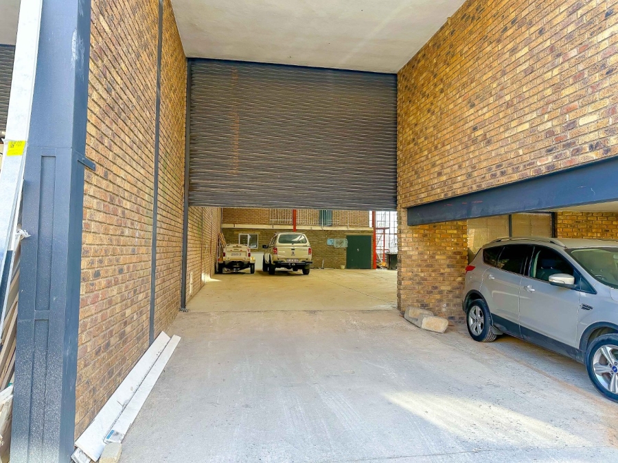 To Let commercial Property for Rent in Strijdom Park Gauteng