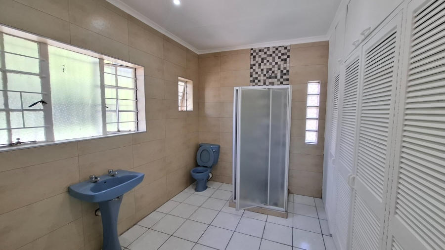 To Let 1 Bedroom Property for Rent in Florida Park Gauteng