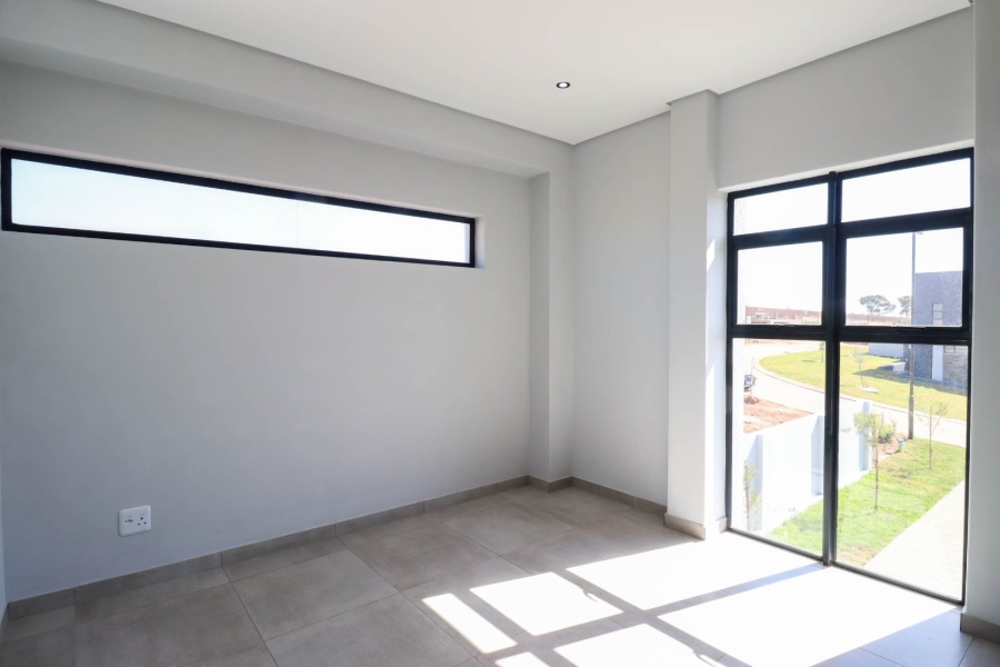 4 Bedroom Property for Sale in Midstream Heights Gauteng