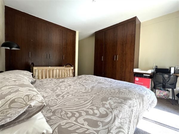 2 Bedroom Property for Sale in Sandton Central Gauteng