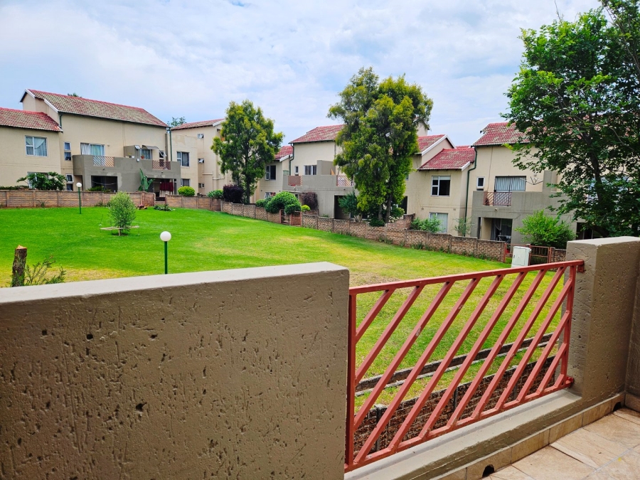 3 Bedroom Property for Sale in Bromhof Gauteng