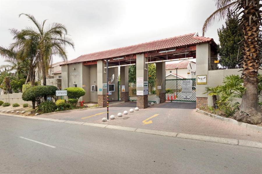 3 Bedroom Property for Sale in Bromhof Gauteng