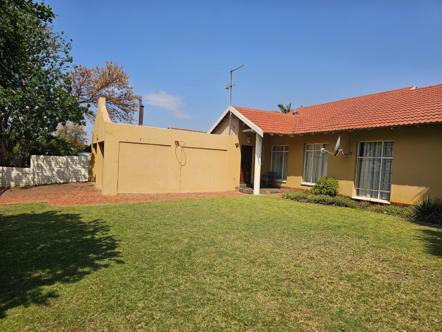 5 Bedroom Property for Sale in Montana Tuine Gauteng