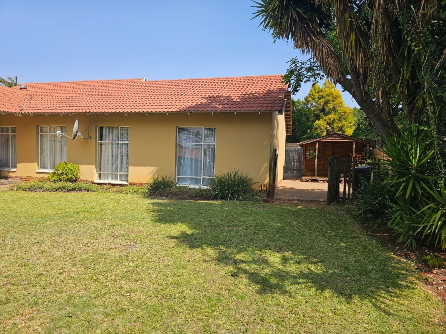 5 Bedroom Property for Sale in Montana Tuine Gauteng