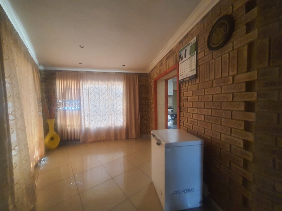 3 Bedroom Property for Sale in Westdene Gauteng