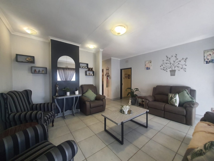 3 Bedroom Property for Sale in Roodepoort West Gauteng