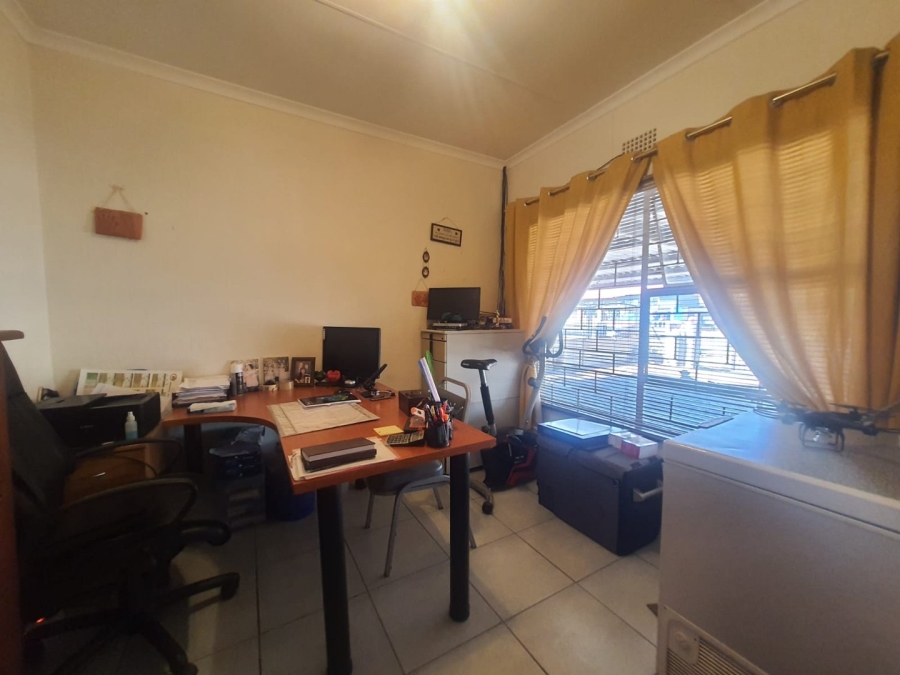 3 Bedroom Property for Sale in Roodepoort West Gauteng