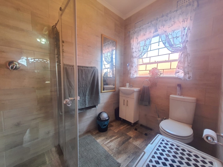 3 Bedroom Property for Sale in Roodepoort West Gauteng