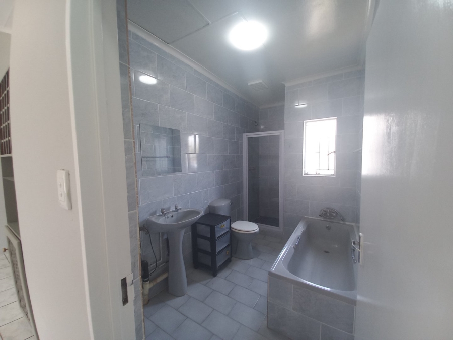 2 Bedroom Property for Sale in Heidelberg Gauteng