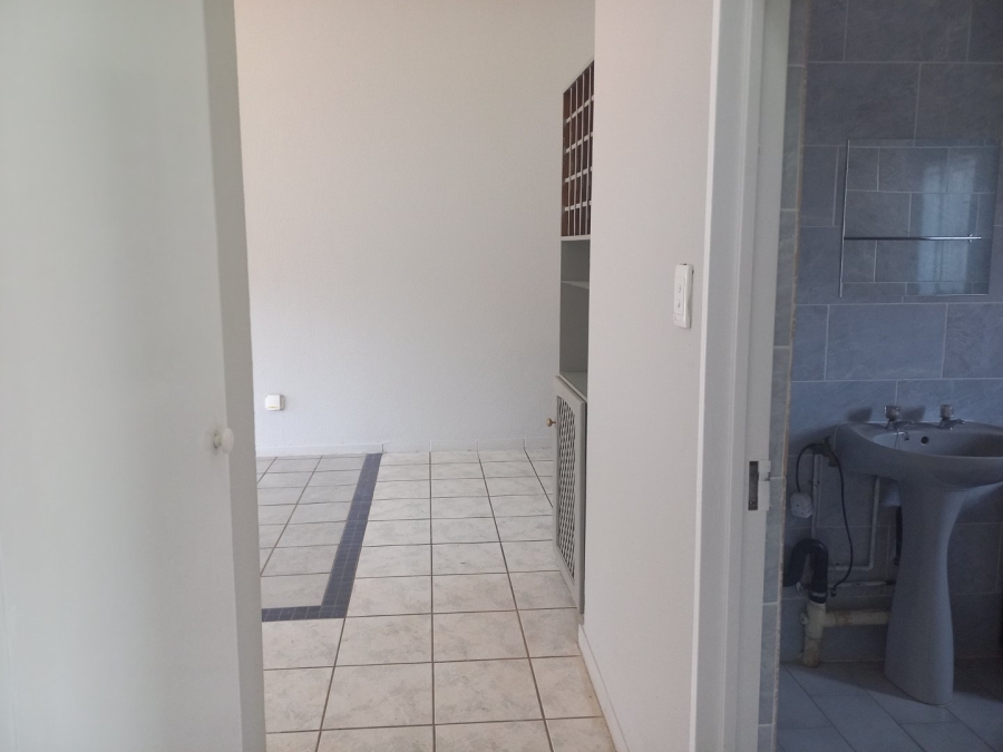 2 Bedroom Property for Sale in Heidelberg Gauteng