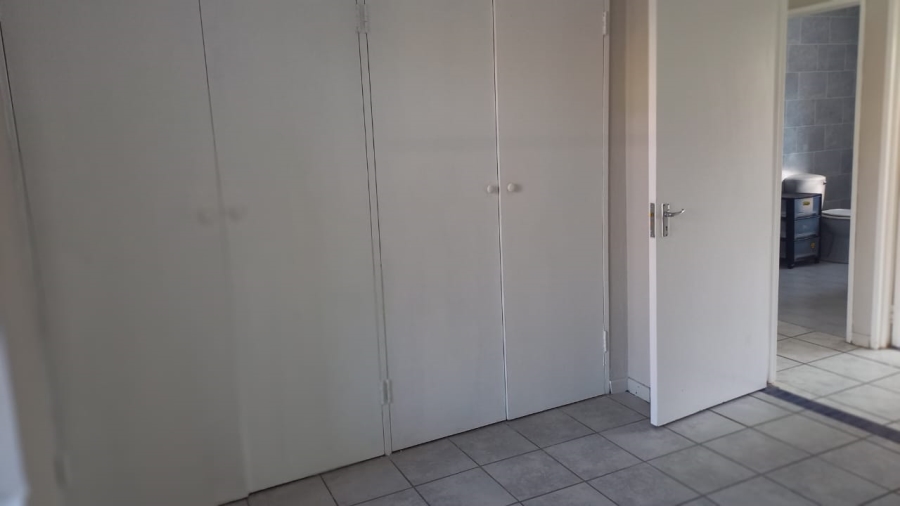 2 Bedroom Property for Sale in Heidelberg Gauteng