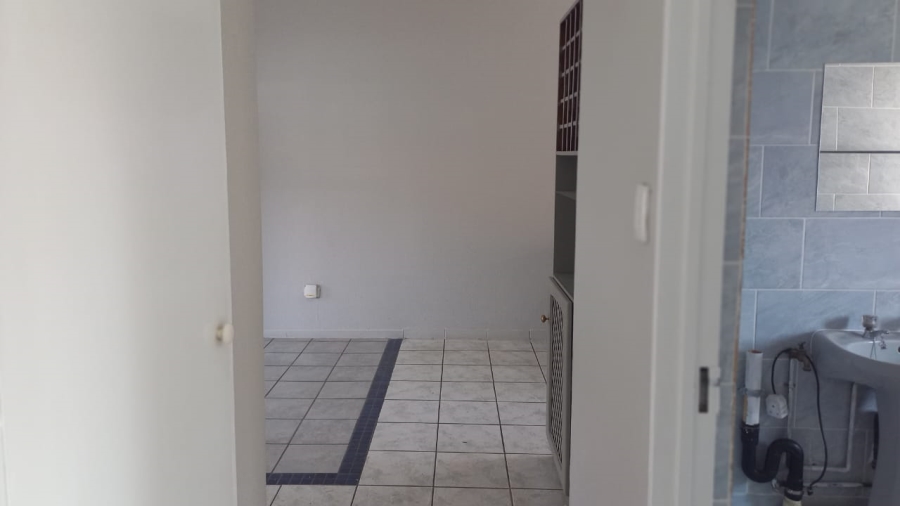 2 Bedroom Property for Sale in Heidelberg Gauteng