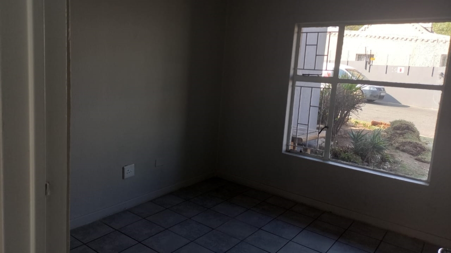 2 Bedroom Property for Sale in Heidelberg Gauteng