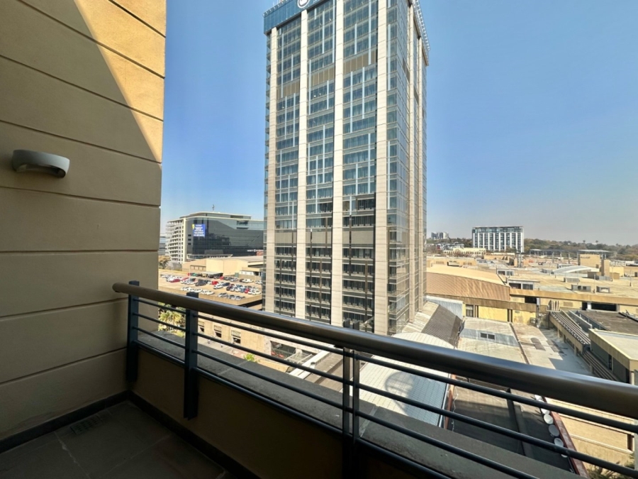 1 Bedroom Property for Sale in Sandton Central Gauteng