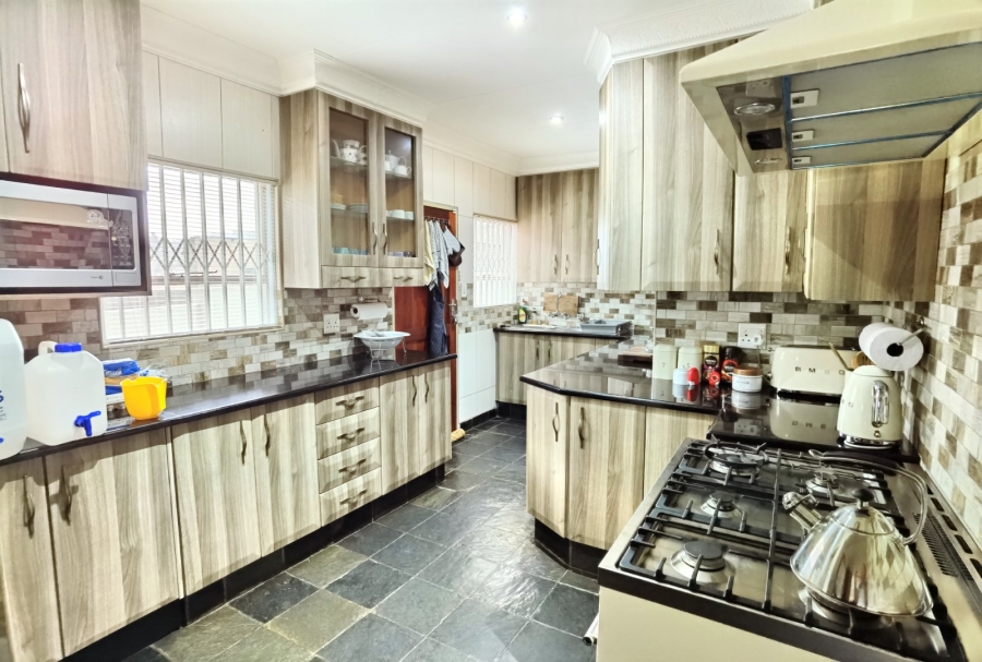 4 Bedroom Property for Sale in Bronkhorstbaai Gauteng