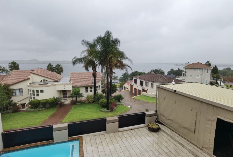 4 Bedroom Property for Sale in Bronkhorstbaai Gauteng