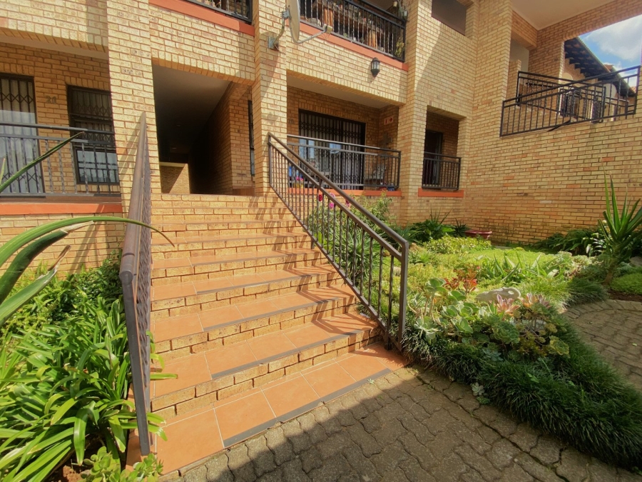 2 Bedroom Property for Sale in Monument Gauteng