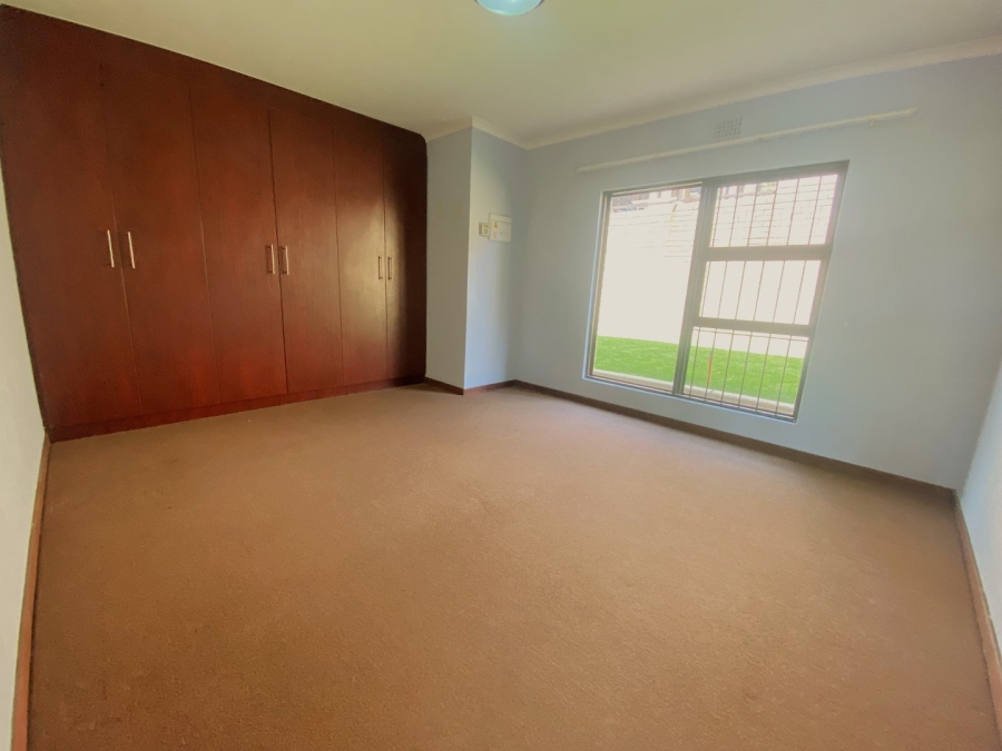 2 Bedroom Property for Sale in Monument Gauteng