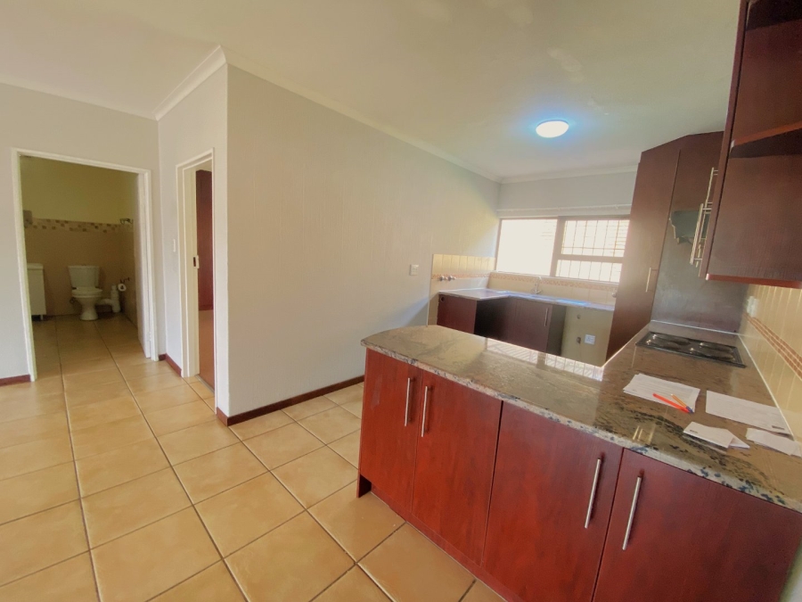 2 Bedroom Property for Sale in Monument Gauteng