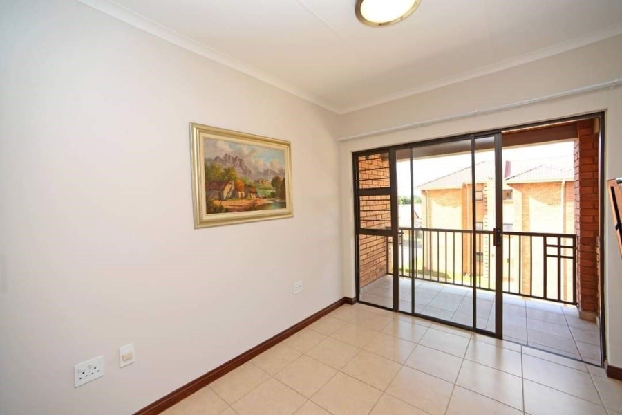 To Let 1 Bedroom Property for Rent in Brentwood Park AH Gauteng